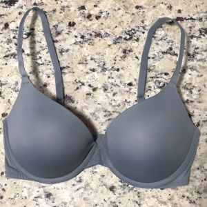 PINK Wear Everywhere Push-up